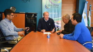 El acuerdo se firmó en el despacho del presidente del cuerpo. Foto: gentileza.