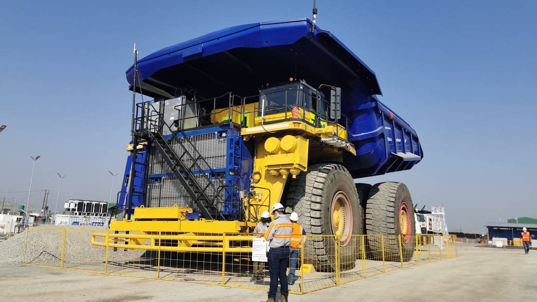 El camión minero Nugen es el más grande del mundo propulsado por hidrógeno verde. Foto: Anglo American. 