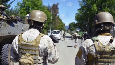 Chile vuelve a militarizar rutas del sur del país, en medio del aumento de la violencia