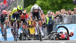 Los argentinos anduvieron lejos de la punta en el comienzo del Giro de Italia