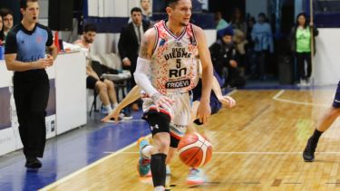 Eidintas volvió a ser la carta de gol de Deportivo Viedma. Foto: gentileza Prensa Gimnasia.