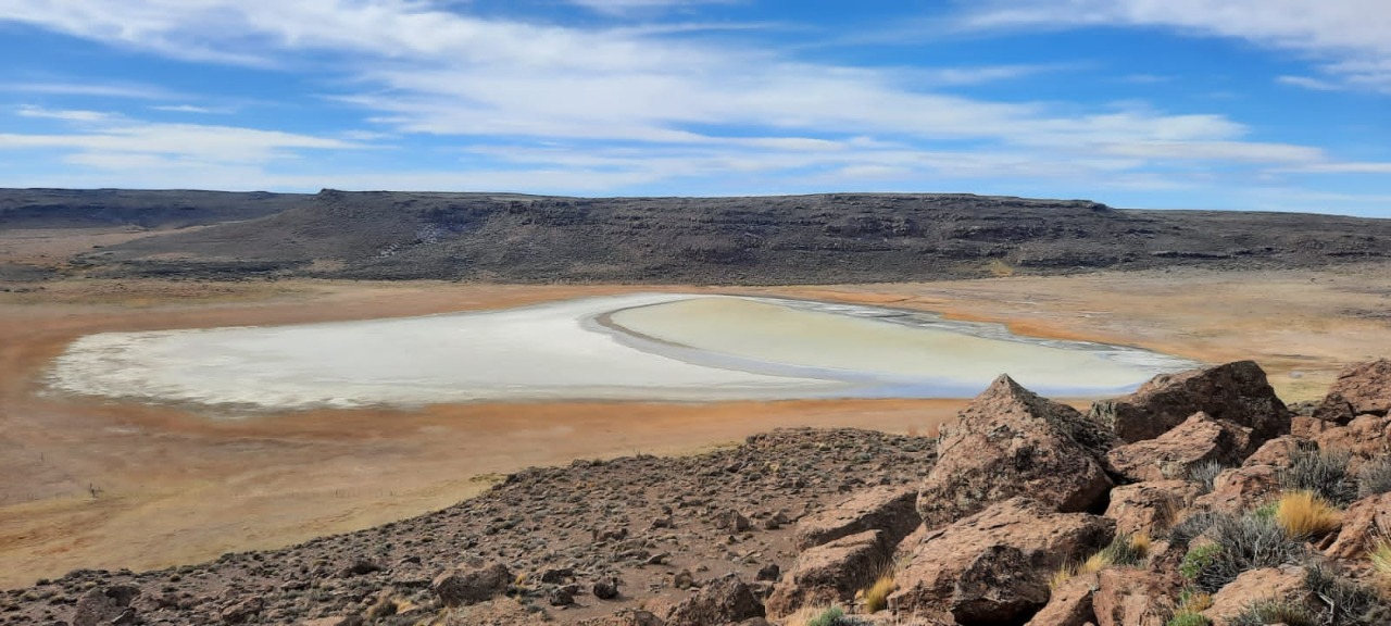 De vacaciones al campo: 5 lugares para conocer la Patagonia real entre ovejas, torta fritas e historias