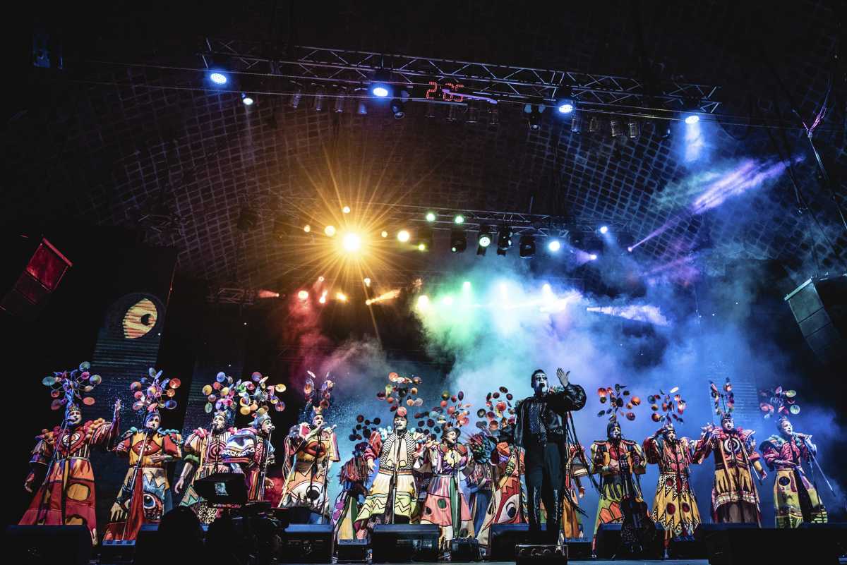 Con “La involución de las especias”, Agarrate Catalina obtuvo el segundo puesto en la competición oficial del carnaval montevideano de este año.