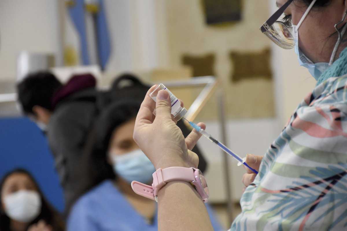 El 89% de la población de Neuquén tiene todas las vacunas contra el coronavirus Foto: Matías Subat