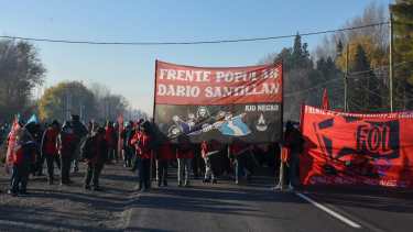 Corte total en la ruta 22 a la altura de Roca por reclamos de organizaciones sociales
