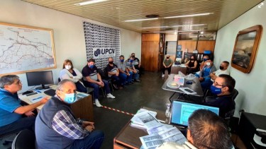 La conducción de UPCN reunida en ocasión del análisis de la última oferta salarial. Foto: Gentileza