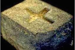 Historias de la meseta: la cabeza barbada y la piedra templaria