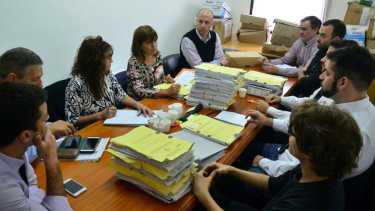 En la provincia hay varios expedientes vinculados a las obras del plan Techo Digno, el más avanzado está en Bariloche, aunque lleva 8 años de investigación. Archivo