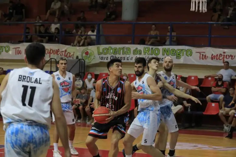 Deportivo y Zárate repartieron puntos en los dos partidos disputados. Foto: archivo.