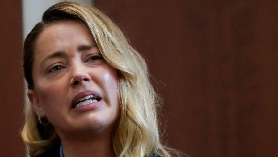 En medio del juicio, Amber Heard se quebró en varias ocasiones, contando los desagradables momentos que pasó con Depp.-