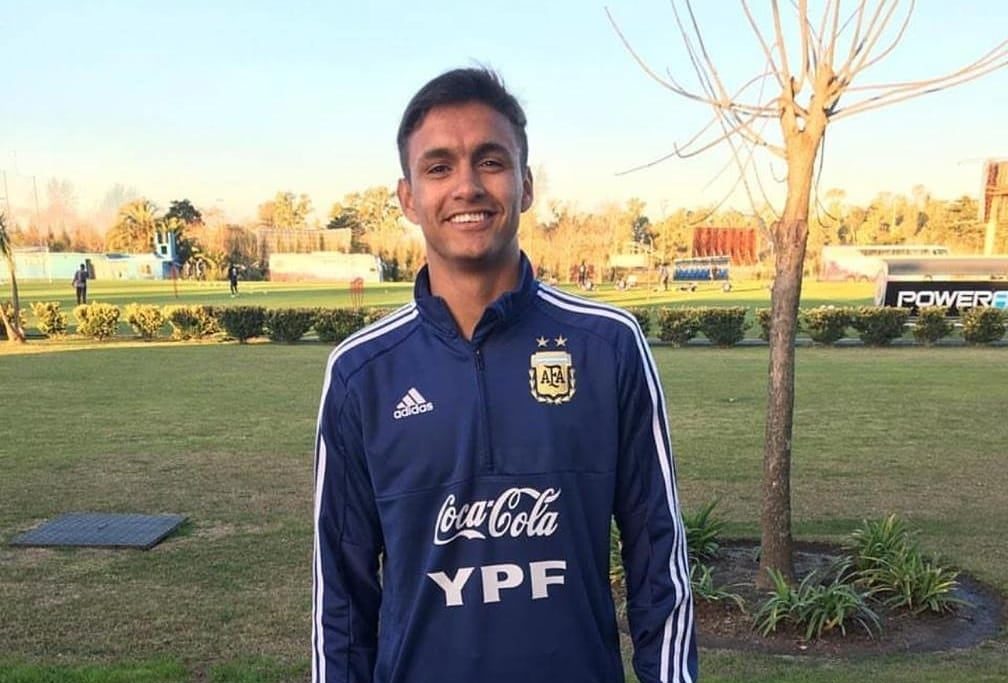 Tabares es roquense, jugó en la Selección Sub-20 y viene de Estudiantes de Río Cuarto.