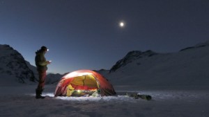 Aventura extrema en Ushuaia: el esquí de travesía es la opción con más adrenalina