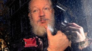 El Gobierno británico aprobó la extradición de Assange a EEUU