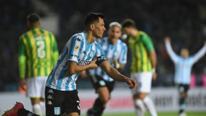 Racing goleó 5-0 a Aldosivi y se prende en la tabla de la Liga Profesional