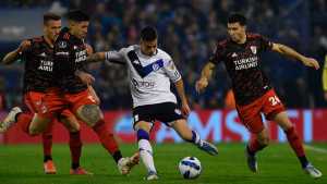 En un partidazo, Vélez le ganó a River en Liniers por los octavos de la Libertadores