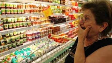 Inalcanzables. El precio de algunos productos básicos que siguen trepando mes a mes