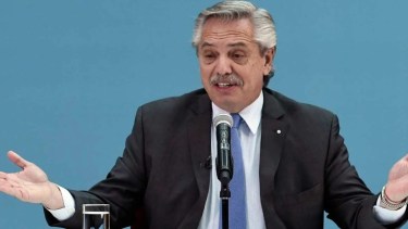 Fernández cometió un polémico furcio, que rápidamente se hizo viral en las redes sociales.