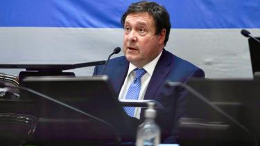 El senador Alberto Weretilneck reclamó "un gran acuerdo político nacional" para ampliar la integración de la Corte.