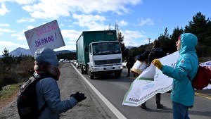 Hospitalarios de Bariloche analizan cortes de ruta e instalar una carpa en el Centro Cívico