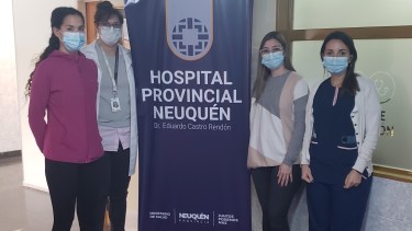 La presentación la hicieron Belén Ehlers, jefa del Servicio de Urgencias y Emergencias Pediátricas del HPN, y las médicas pediatras Sofía Seballos, Eleonora Ceballos y Emilse María Nievas, todas integrantes del mismo servicio.
