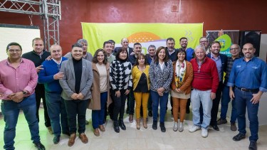 Del encuentro participaron 19 de los 39 intendentes rionegrinos. Se interiorizaron del proyecto de Hidrógeno Verde y los alcances para cada localidad. Foto Gentileza Prensa de Gobierno.