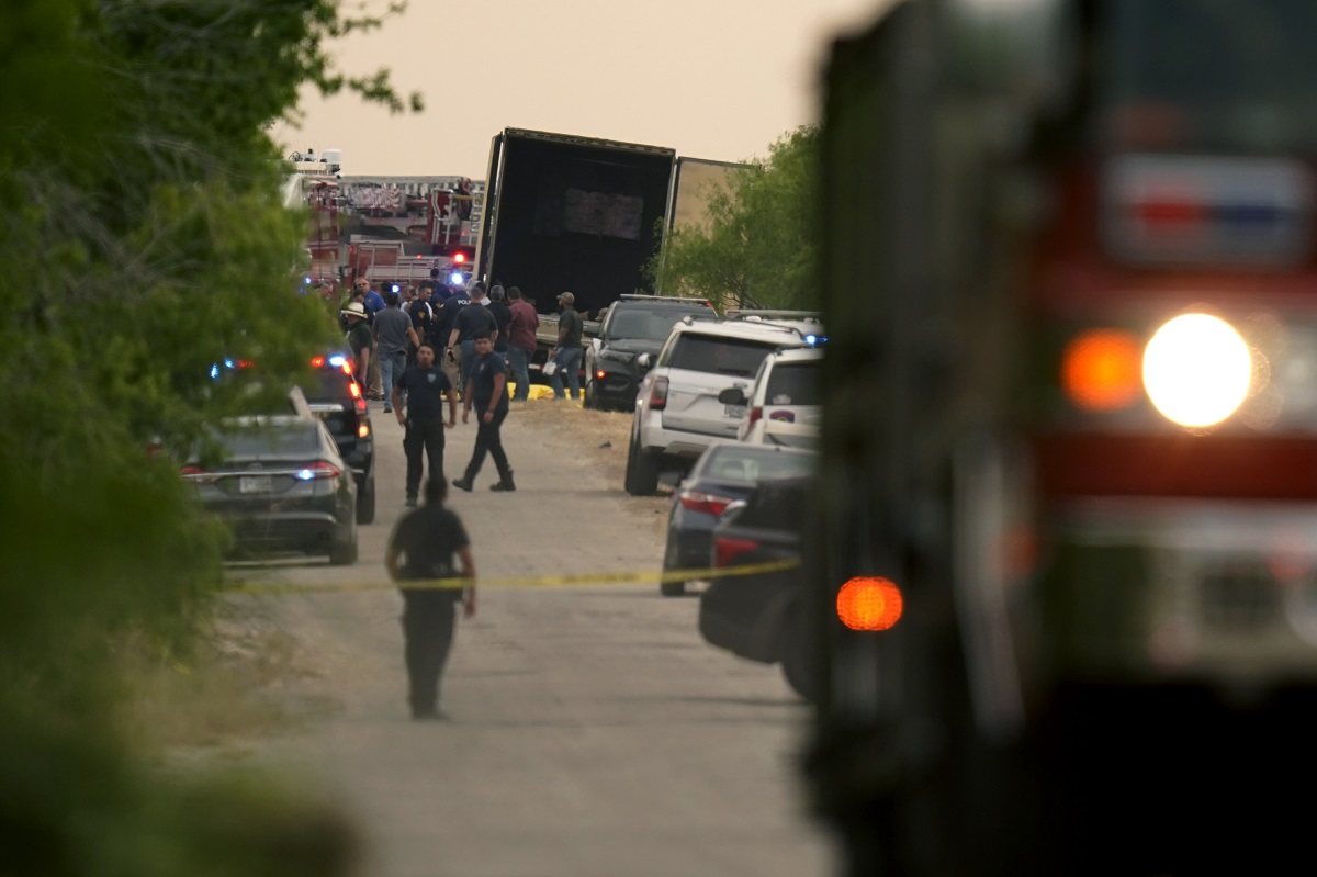 Encontraron 46 personas muertas dentro de una camión en Texas, Estados Unidos. Foto: AP 