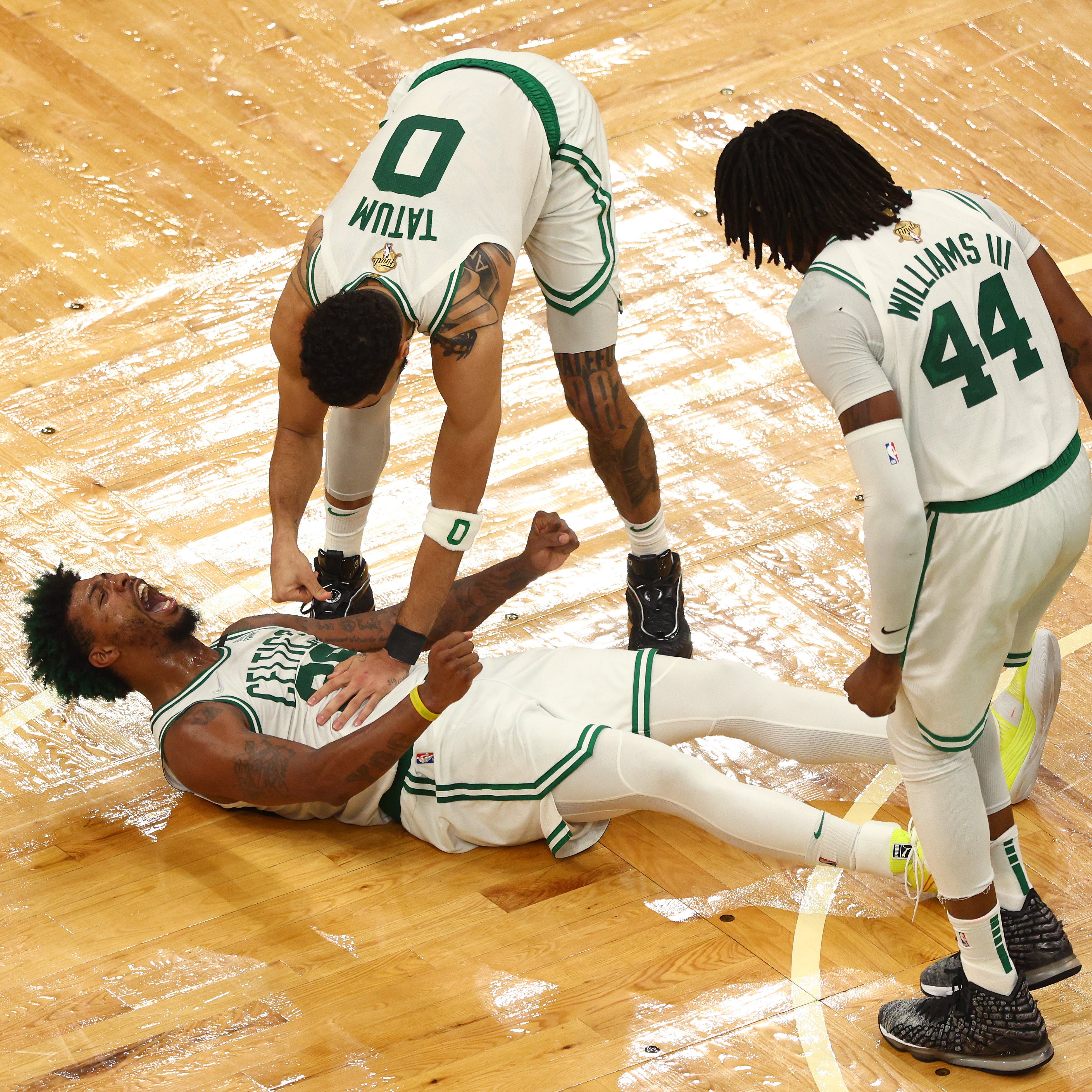 Celtics lidera por ahora las finales de la NBA. Foto: Twitter @NBALatam