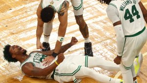 Celtics venció a los Warriors y lidera la serie final de la NBA