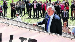 Alberto Fernández deja la interna y se va a Alemania a la Cumbre del G7