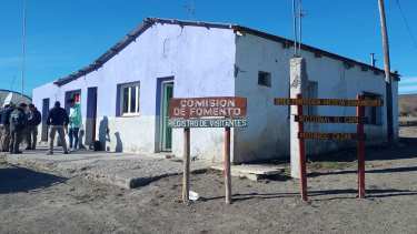 La sede de la Comisión de Fomento de El Caín fue la primer institución donde se conectó el servicio. Foto: Gentileza. 