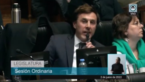 García Moritán protagonizó un escándalo en la Legislatura porteña: «Soy el marido de Pampita»