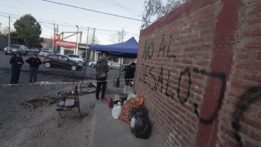 Las familias desalojadas en Huiliches regresaron a  sus hogares