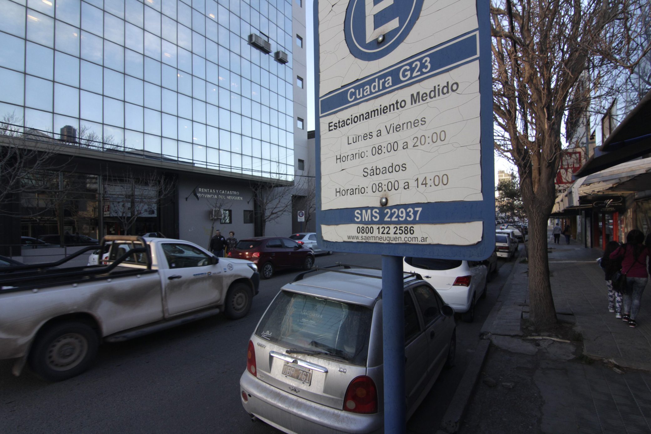 Ya rigen los nuevos valores del estacionamiento medido para Neuquén, con un incremento de más del 50% la hora (foto archivo)