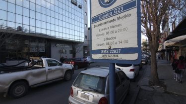 Ya rigen los nuevos valores del estacionamiento medido para Neuquén, con un incremento de más del 50% la hora (foto archivo)