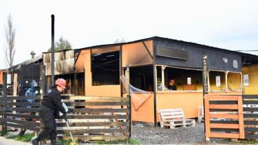 El propietario del bar que se incendió esta mañana declaró tener inconvenientes con otros locales gastronómicos. Foto: Matías Subat.