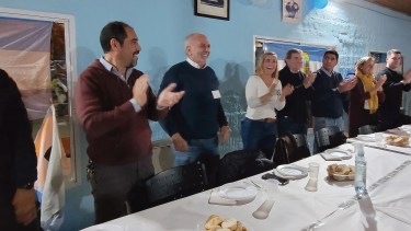 La reunión del viernes en San Antonio, donde se rechazó la posibilidad de una alianza con JSRN. (Foto: Martín Brunella)