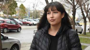 Chavela Suárez, la joven de Roca que presentó un amparo para seguir cobrando una pensión luego de la muerte de su madre y de su abuela. (Foto: Juan Thomes)