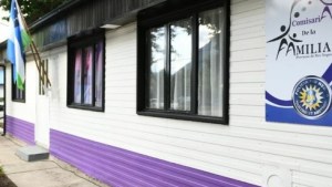 Tiene no más de 21 años y escapó de una red de trata en El Bolsón