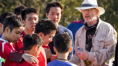 El directo Ron Howard en el set de filmación. (Credit: Vince Valitutti / Metro Goldwyn Mayer Pictures)