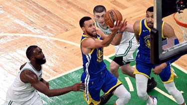 Curry brilló y fue elegido MVP. (Foto: USA Today)