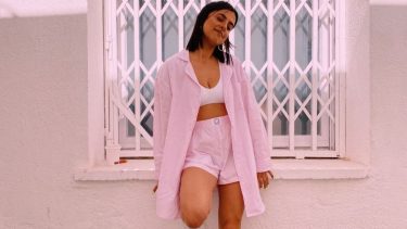 La española Amaia Santiago se hizo viral con las recomendaciones para Tinder.