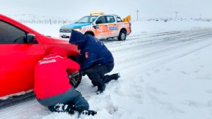 Rutas cerradas y otros tramos para circular con precaución por la ola polar en Neuquén