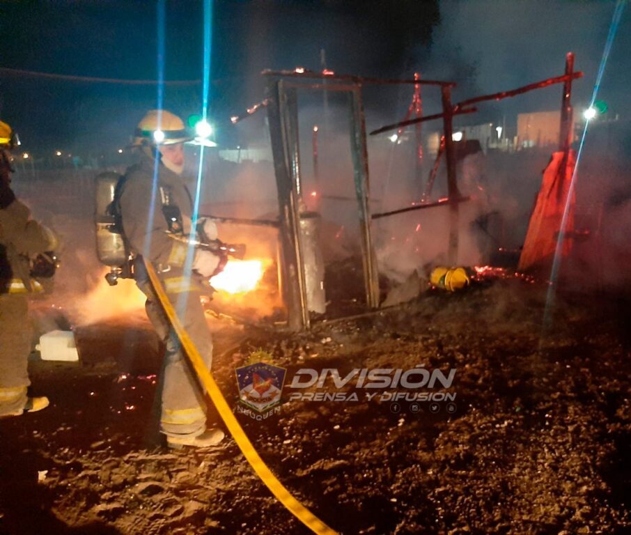 Tragedia: una mujer y su hija murieron en un incendio en el Parque ...