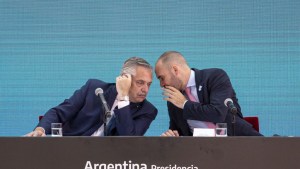 Alberto Fernández y Martín Guzmán presentarán hoy el proyecto de renta inesperada