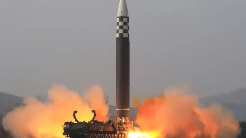 Corea del Norte es otro de los países que realiza pruebas con misiles. Foto: North Korea State Media