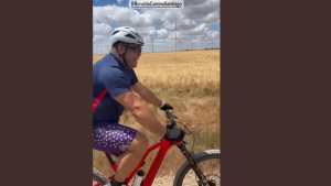 Ronaldo cumple su promesa: recorrerá 500 kilómetros en bici