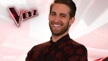 Javier Manente tiene 27 años y nació en Neuquén y desde temprana edad mostró interés por el arte.