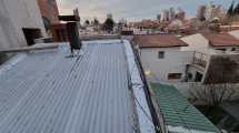 Imagen de Cayó un caño de un edificio en Neuquén y perforó un techo: «Podría haber muerto alguien»