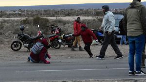 Chocó a una manifestante cuando quiso esquivar el piquete en Neuquén