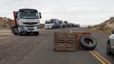 Los manifestantes impedían el paso de camiones. Foto gentileza